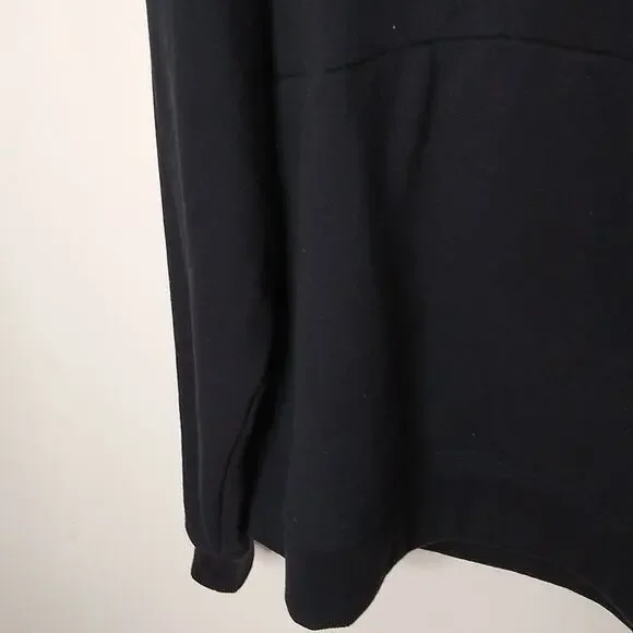 Fablectic women's size Large black sweatshirt with attached head wear. - Picture 4 of 8